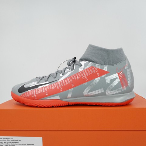 sepatu futsal nike superfly