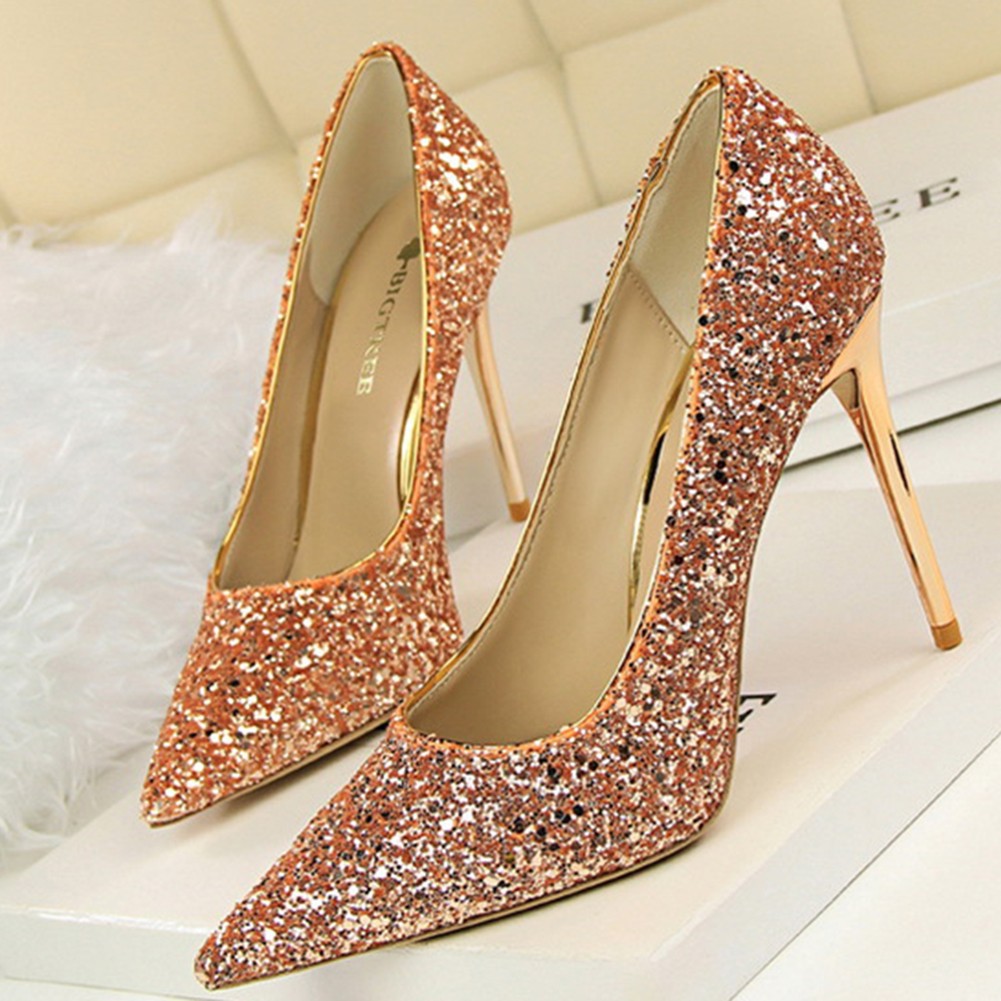 gold heels pointed toe