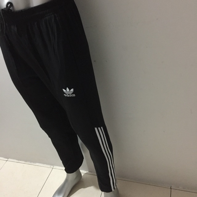 5xl adidas tracksuit