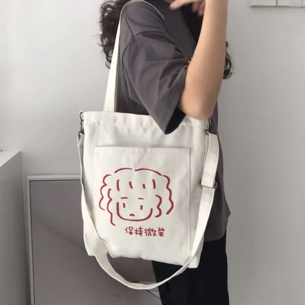 girl with tote bag