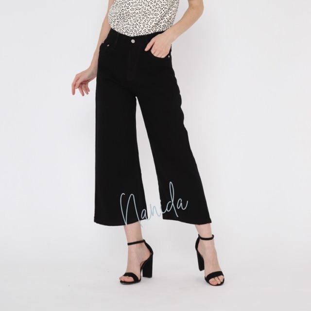 Nanida Women S Basic Black Culottes Boyfriend Jeans Pants Shopee Singapore