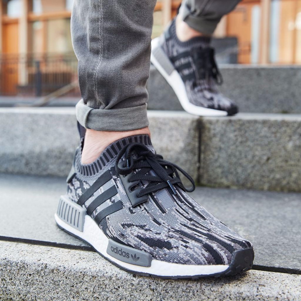 Orient Derfor parade Adidas NMD R1 PK Glitch Camo "Utility Grey/Green" & "Grey Three" | Shopee  Singapore