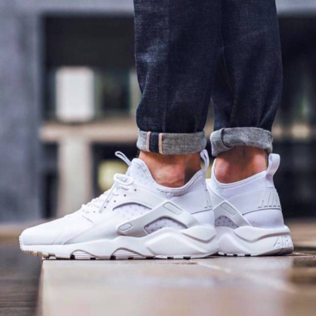 nike air huarache run ultra triple white