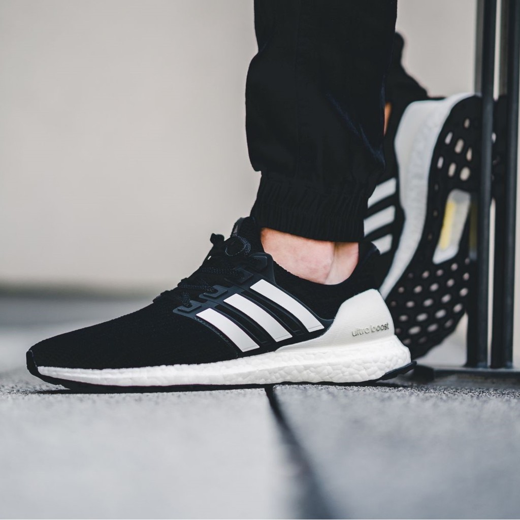 adidas ultra boost 4.0 show your stripes