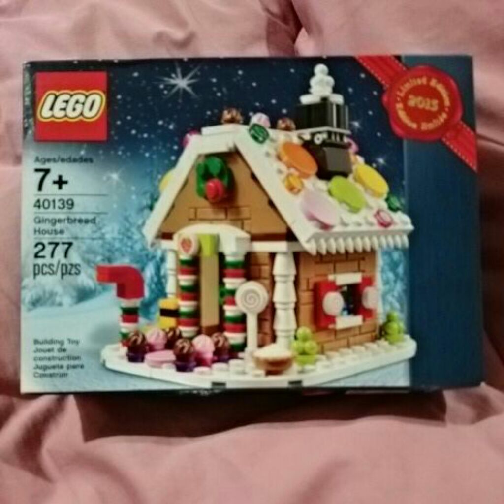 lego gingerbread house 40139