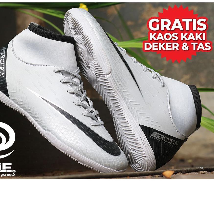 cr7 sports shoes