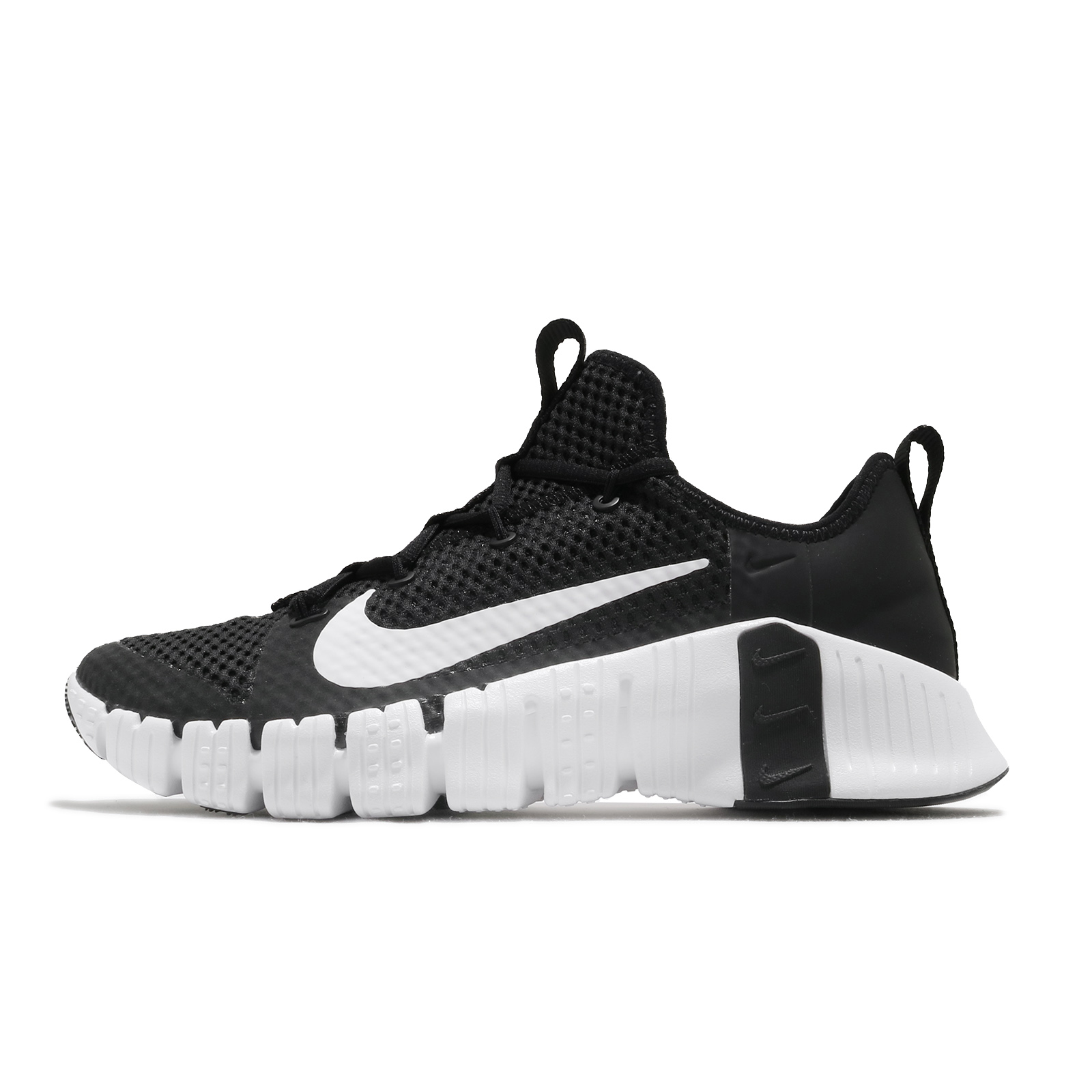 black and white nike metcon