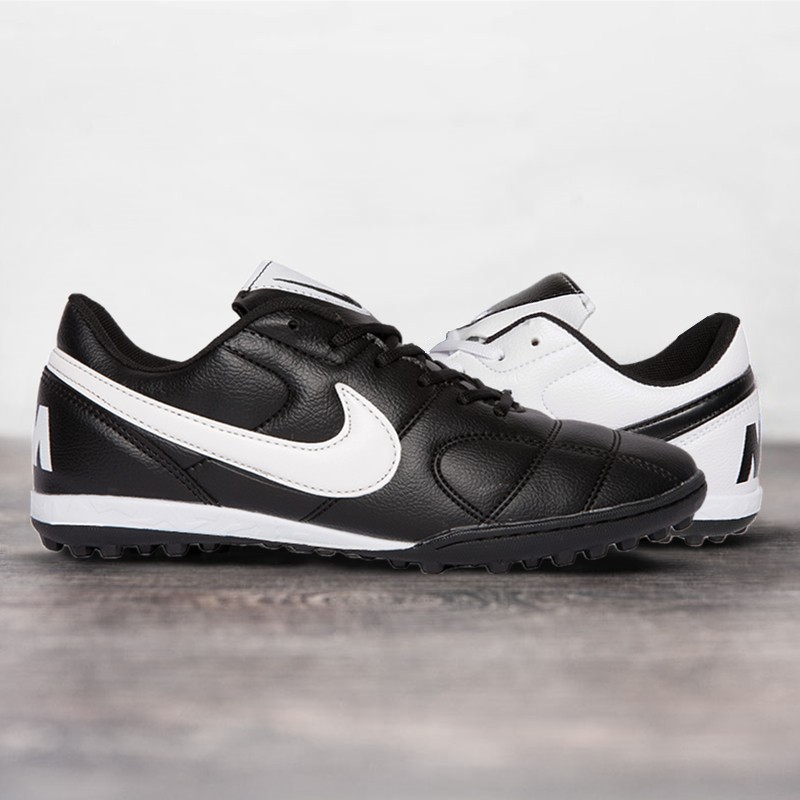 nike indoor football shoes