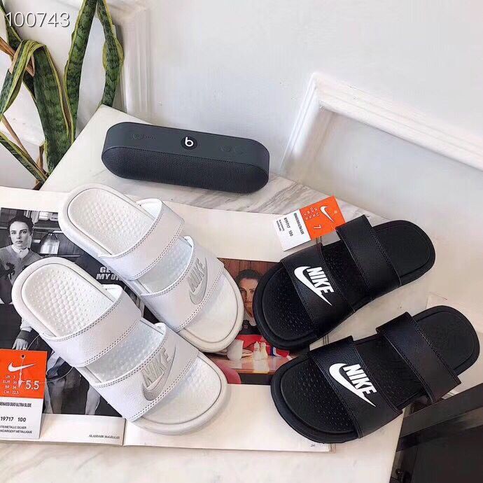 nike soft slippers