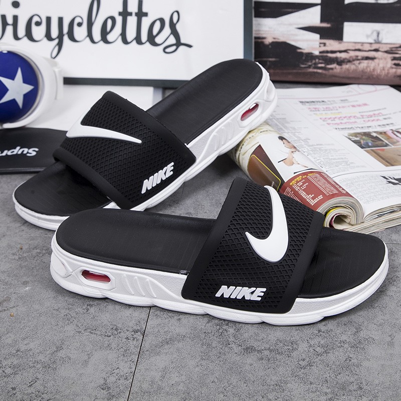 nike sandals with cushion