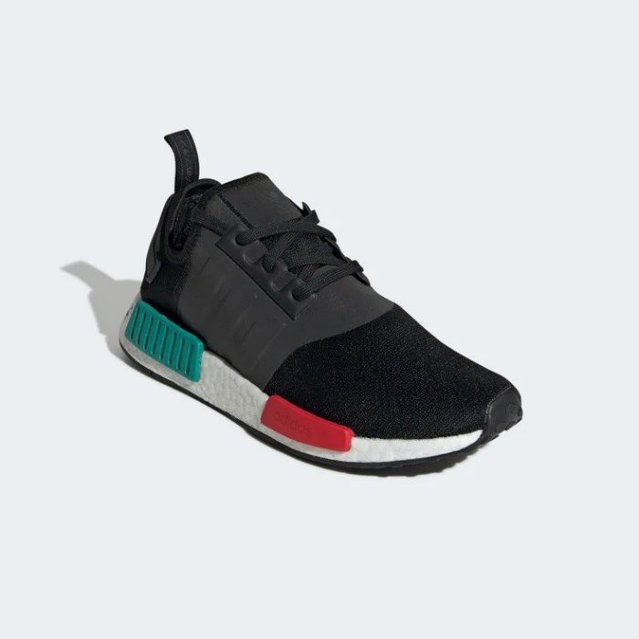 nmd r1 boost black