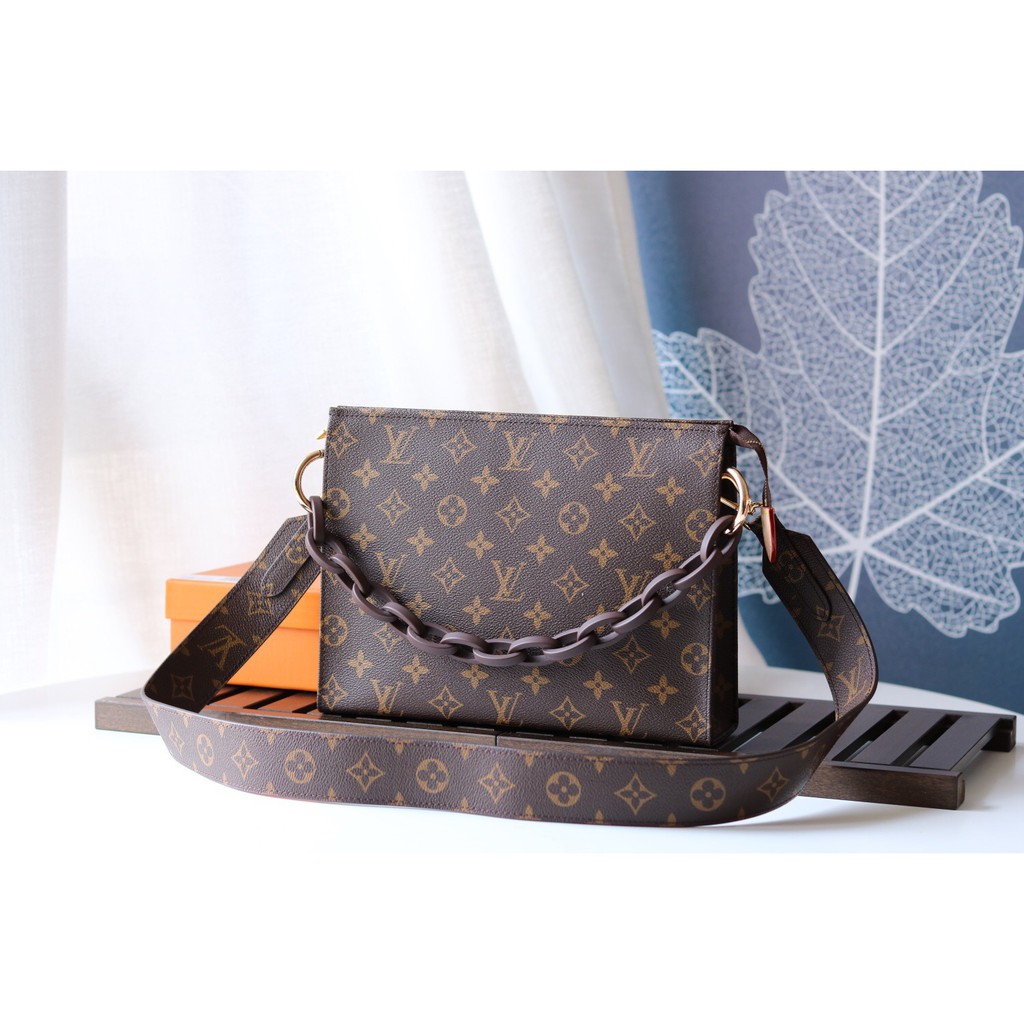 louis vuitton messenger bag strap