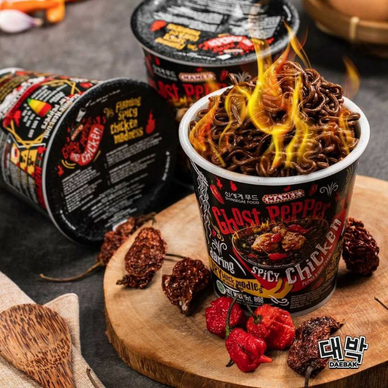 Mamee Ghost Pepper black noodles cup / spicy chicken Dried noodles
