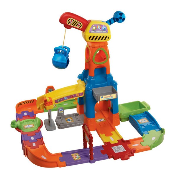 hot wheels track builder jumbo stunt box 50 pieces