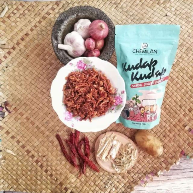 Sambal Crunchy Chemilan Ikan Bilis Mata Biru | Shopee ...