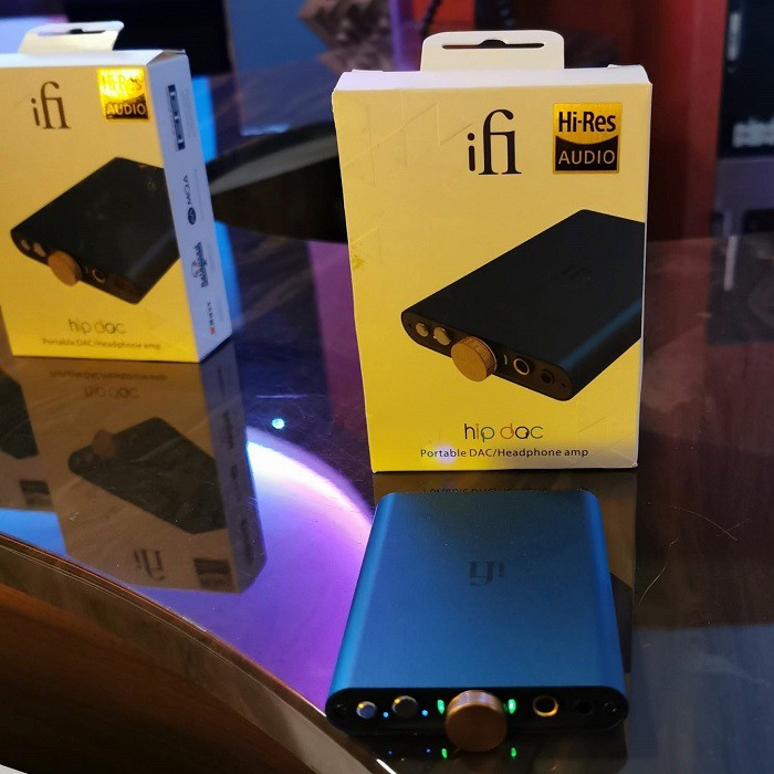 ifi hip dac portable dac and headphone amplifier