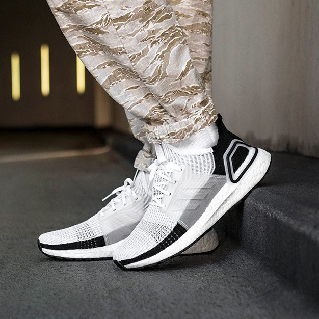 ultraboost 19 panda