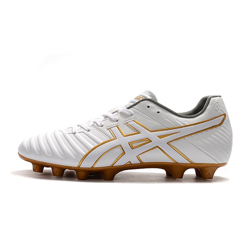 asics wide soccer cleats