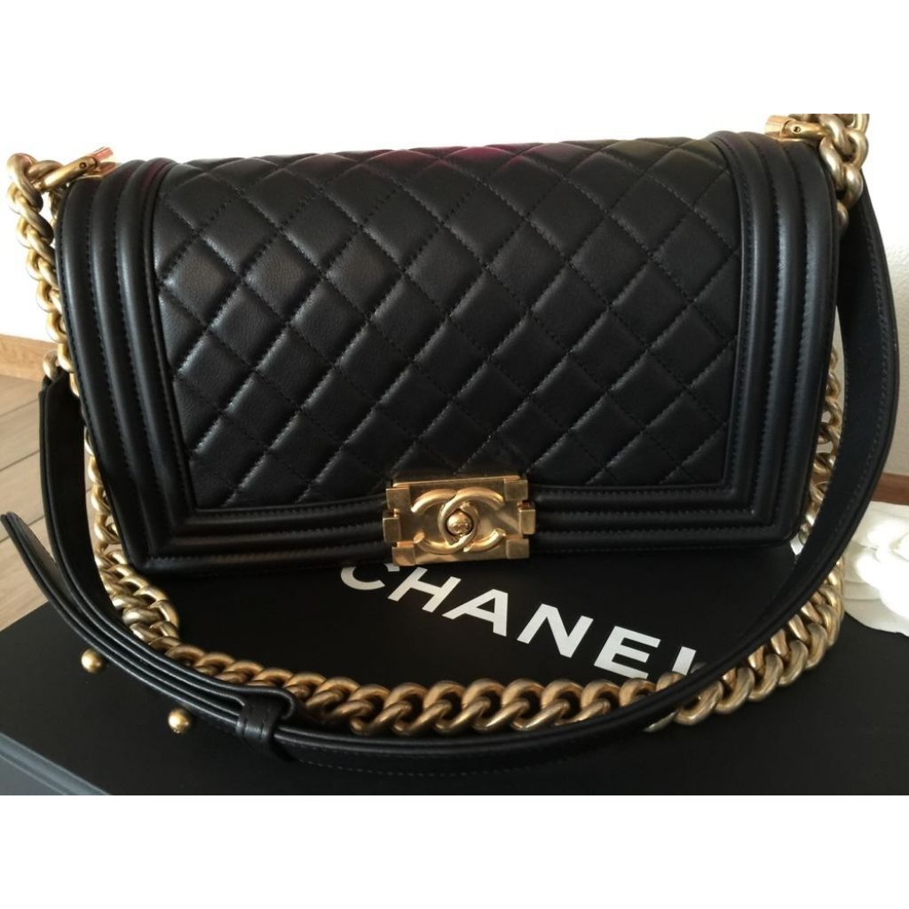 chanel le boy new medium