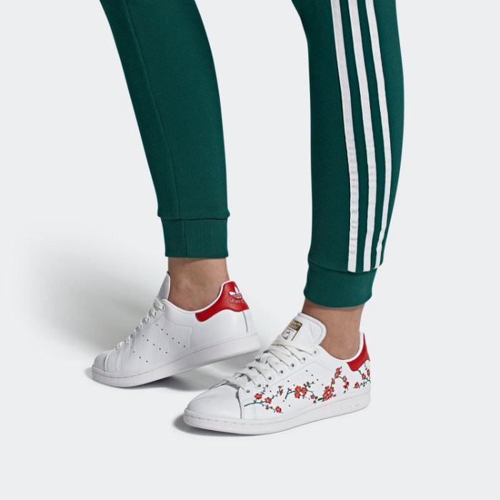 adidas floral embroidery shoes
