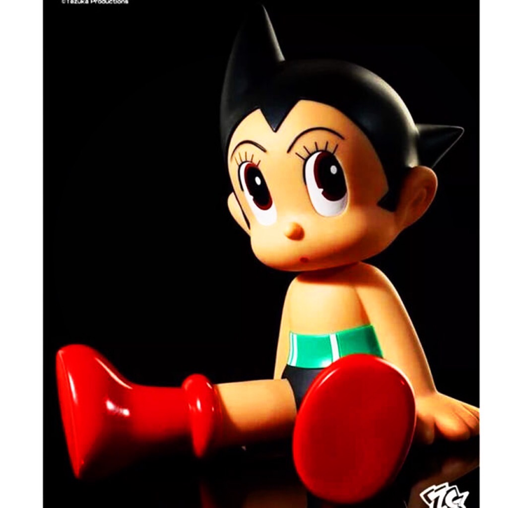astro boy figurine