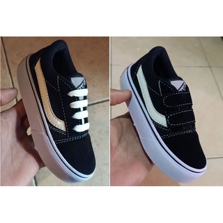 old skool vans black size 4