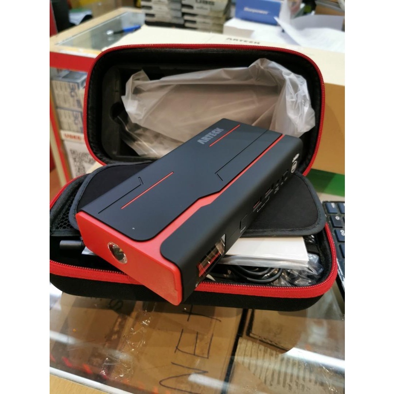 Arteck D29 Jump Starter 18000mAh/66.6Wh OP 12V Start 600A Current 900A