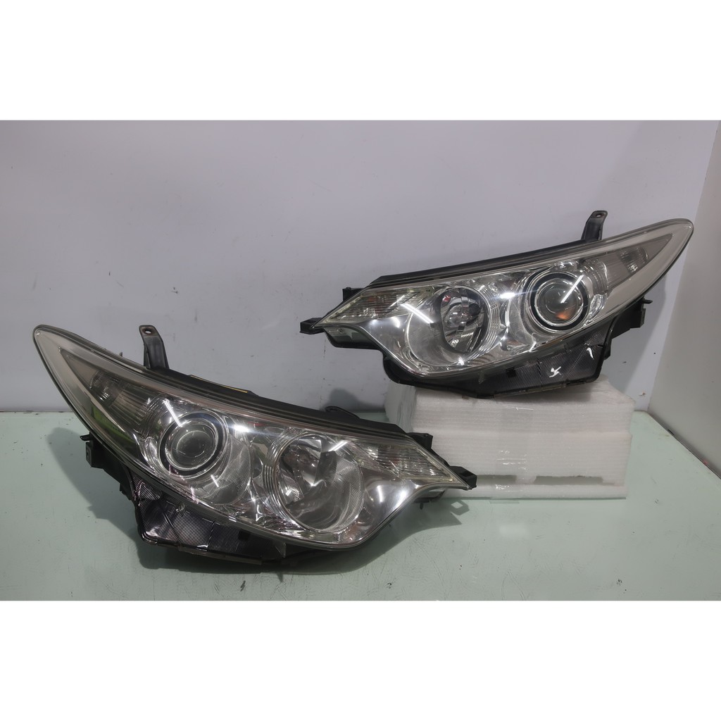 Фары koito toyota