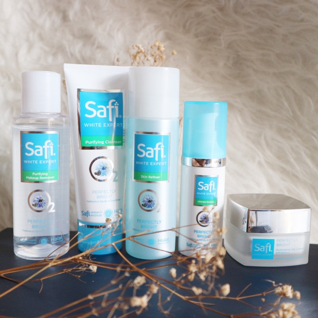 safi white expert cleanser