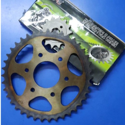 rs200 chain sprocket price