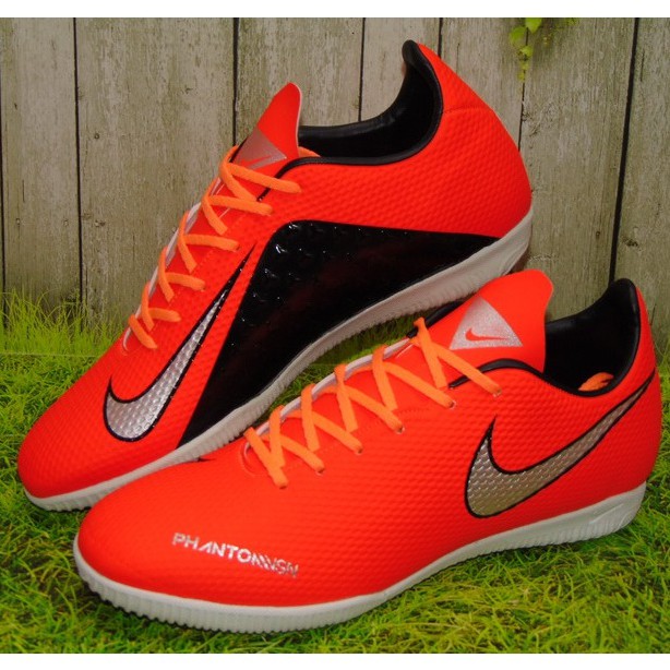 nike futsal shoes sale