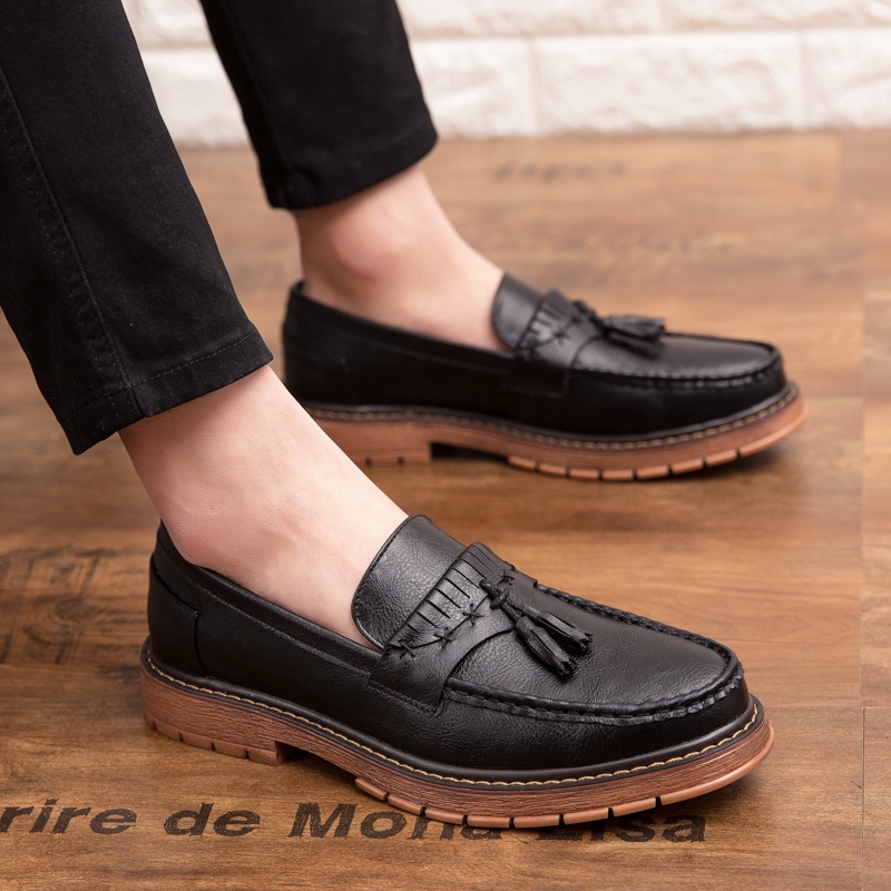 mens boat shoes with tassels