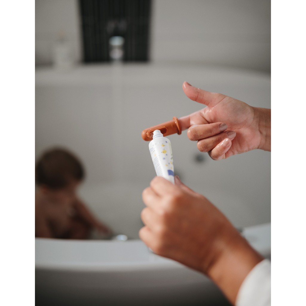 hand toothbrush for babies