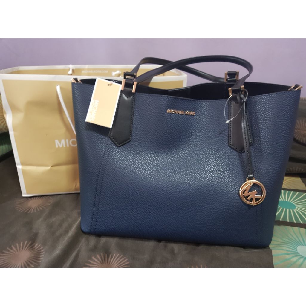 michael kors navy blue leather handbags