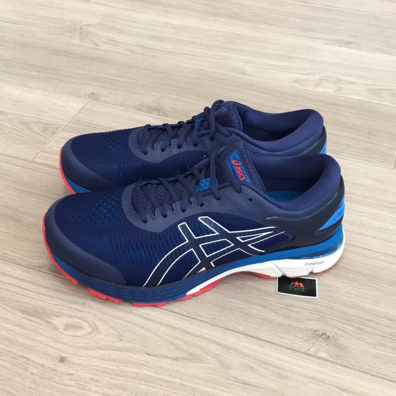 gel kayano 25 flat feet