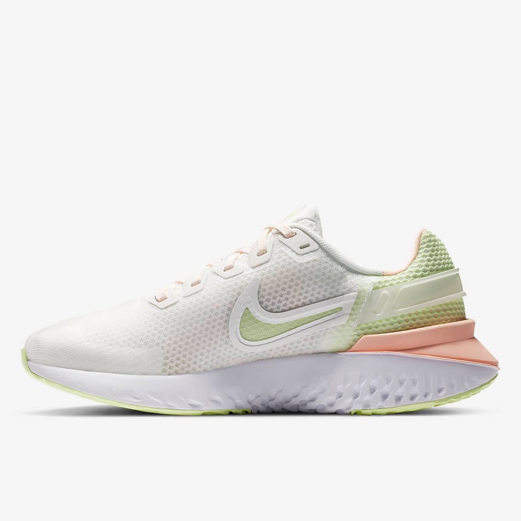 nike women's legend react