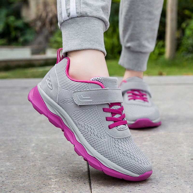 jogger sports shoes