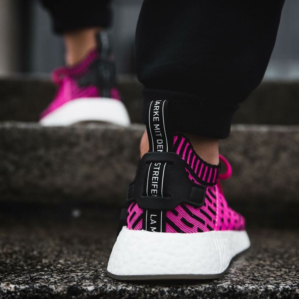 nmd r2 japan shock pink