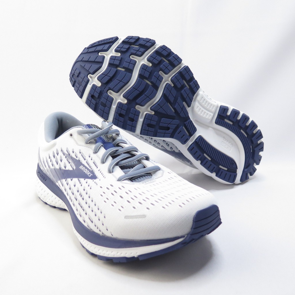 brooks ghost 4e