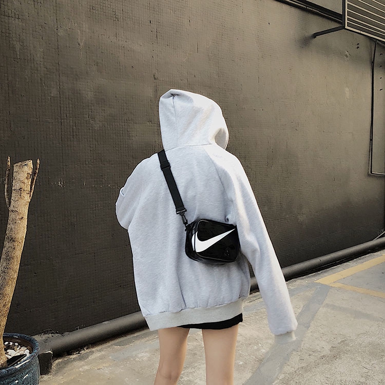 nike swoosh sling bag