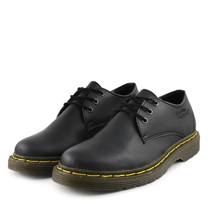 dr martens short shoes