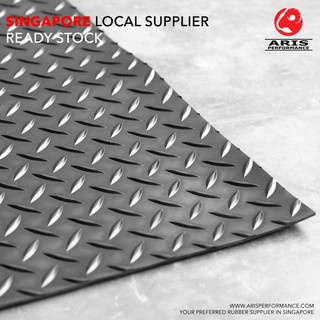 Waterproof Anti-Slip Rubber Floor Mat, 1 Meter X 1 Meter (Checkered Pattern)