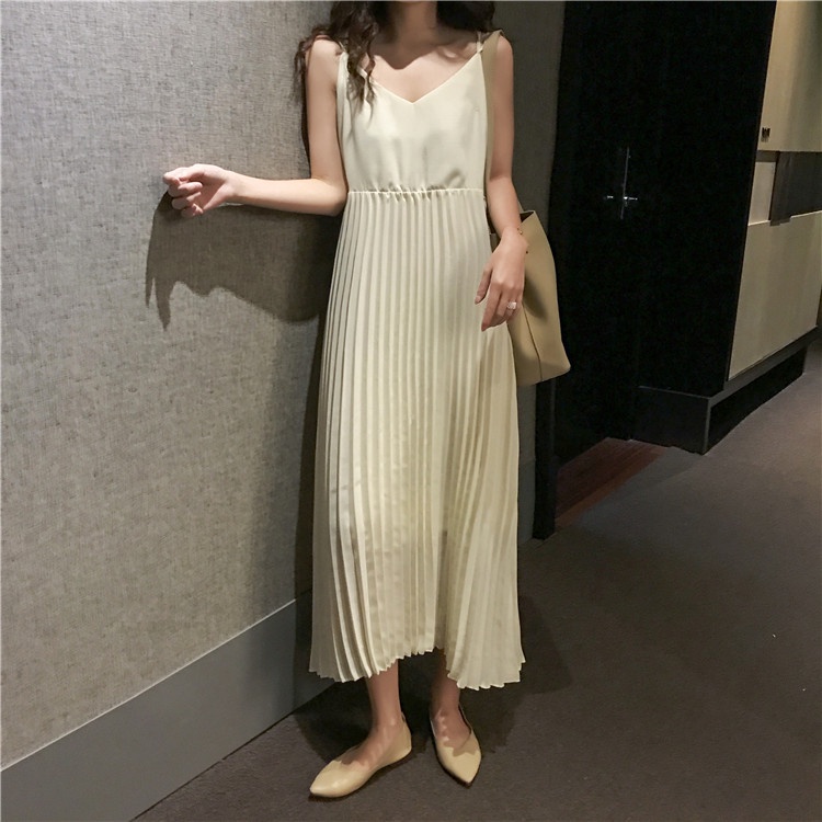 Image of [SG LOCAL]premium quality simple fashion v neck sling pleated long maxi dress #7