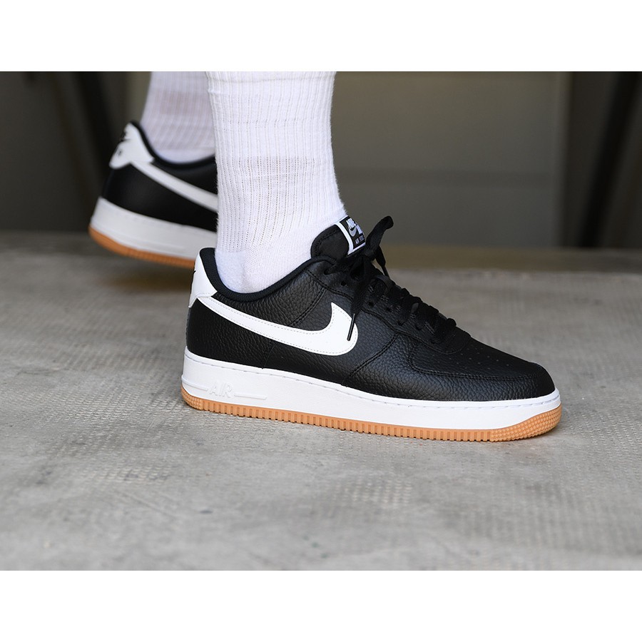 black and white nike shoes air force