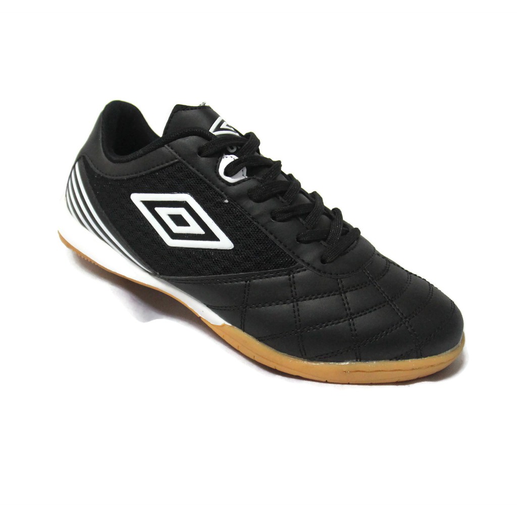 futsal shoes black