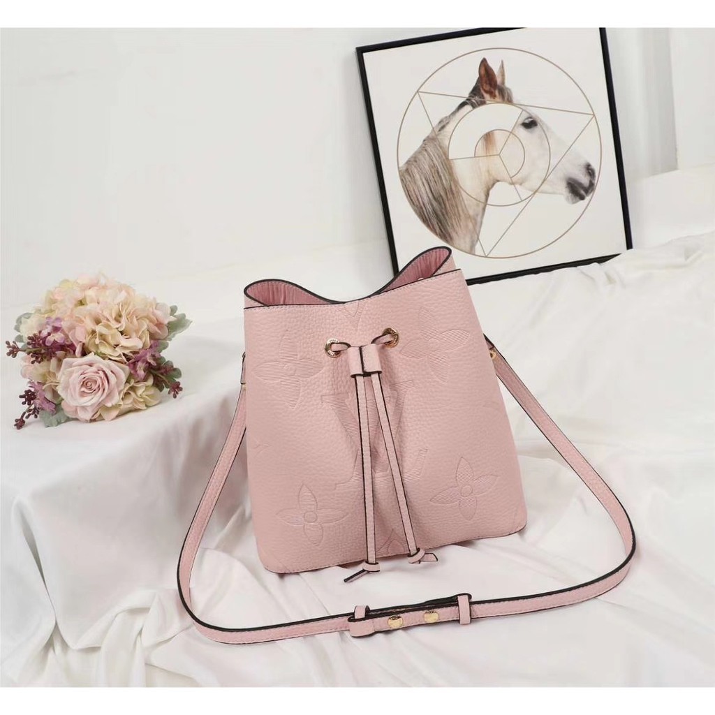 L home lv bucket bag women&#39;s shoulder bag 2019 new messenger bag female mini backpack texture ...