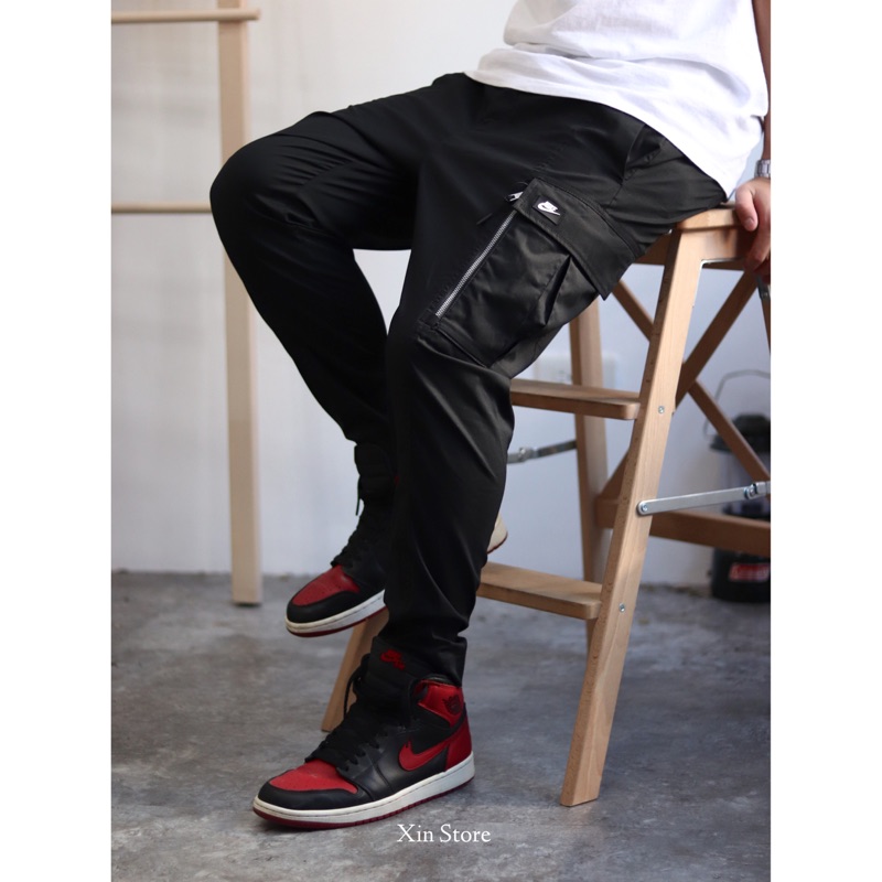 street cargo pants nike