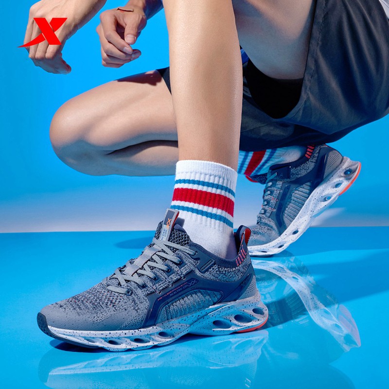 Xtep REACTIVE COIL Men Running Shoes Shock absorption Sneakers Mesh for