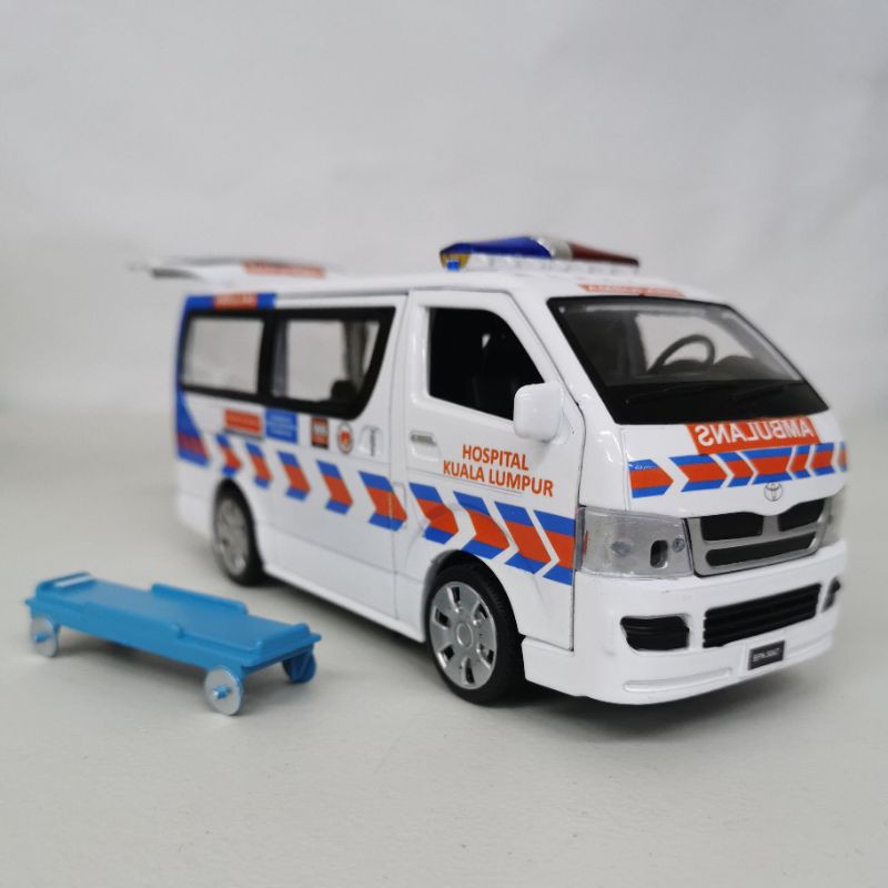 Shop Malaysia Toyota Hiace Van Kkm Ambulance Hospital Van Kesihatan Malaysia Scale 1 32 Die Cast Car Model Shopee Singapore