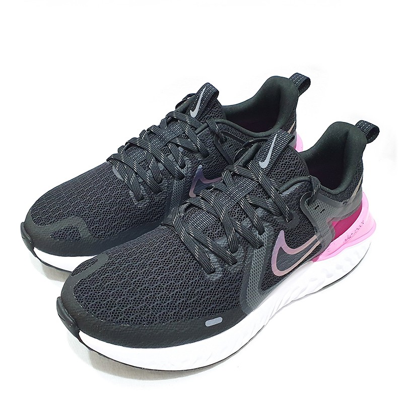 nike wmns nike legend react